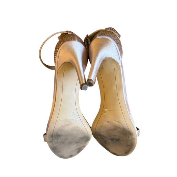 Macy's 7 Rayelle y2k Rhinestone HEARTS Strappy Sandals CRYSTAL Champagne Heels - Picture 10 of 10